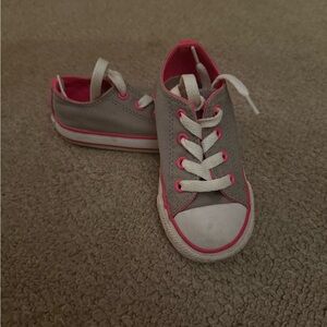 Chic Kids Sneakers in Gray and Pink